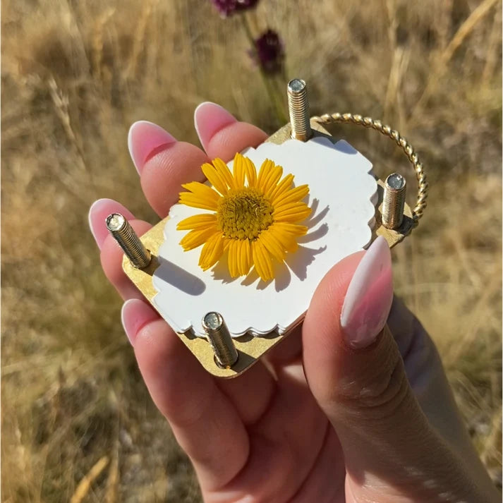 Vintage Pocket Flower Press – Preserve Nature Anywhere